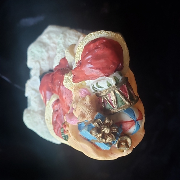 Brinn's 1992 "A Merry Farewell" Christmas Figurine - Picture 4 of 8